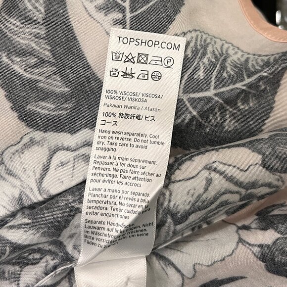 Boho-Chic '70s Vintage Inspired Floral Tie-Neck Blouse Top - Picture 5 of 6